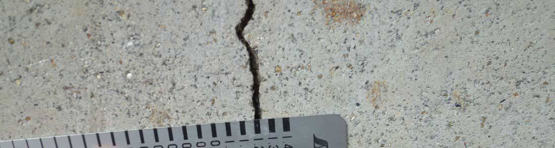 福岡で業界最安を目指す定期報告と赤外線診断の弊社の外壁クラック測定